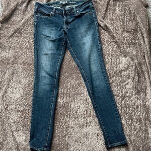 Ladies Wranglers Rock 47 jeans. Ultra low rise slim fit.